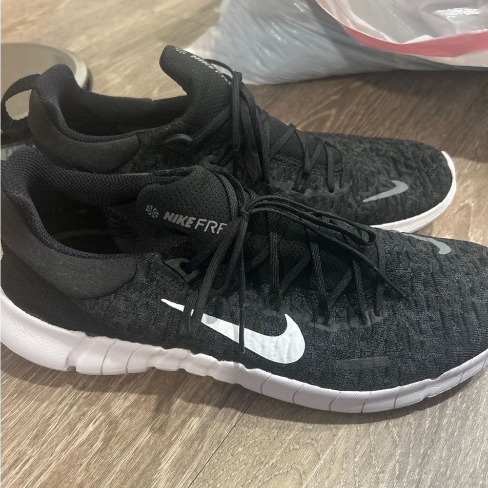 Nike Black and White Sneakers